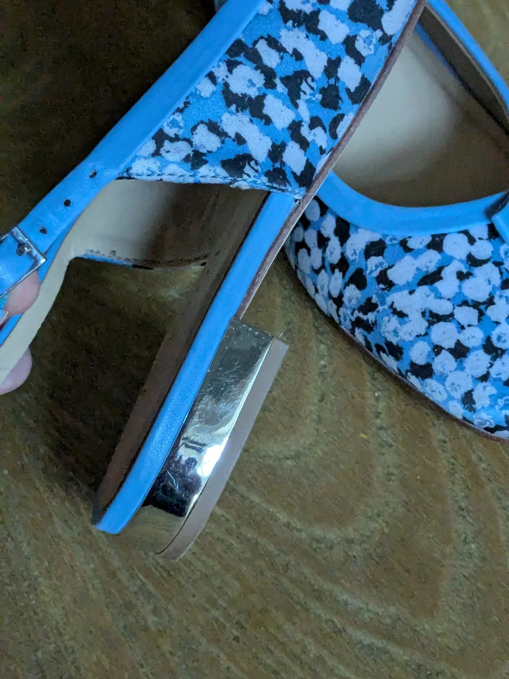 Talbots Blue Patterned Slingback Flats Size 6